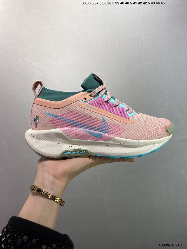 公司级Nike Reactx Wildhorse 10 越野跑步鞋 登月兼顾迅疾外观和稳固脚感 后跟覆面和中足动态支撑巧妙融合 缔造稳定顺畅的迈步体验 官方货号