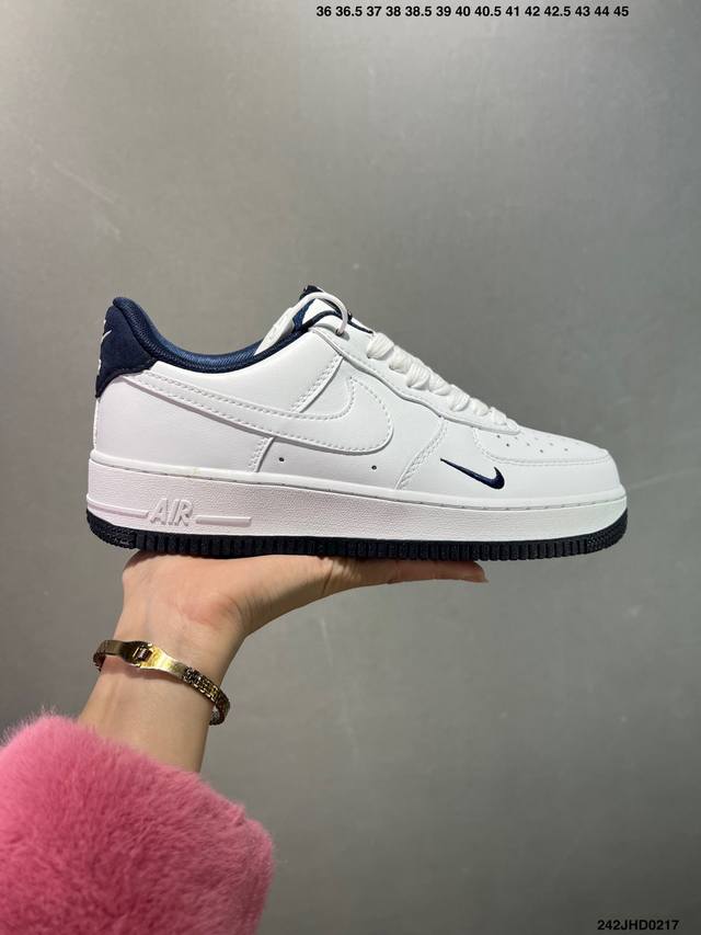 公司级耐克 Nike Air Force 1 ‘07 Low 空军一号 厚底增高百搭运动板鞋 原楦头原纸板 打造纯正空军版型，专注外贸渠道 全掌内置蜂窝气垫 原