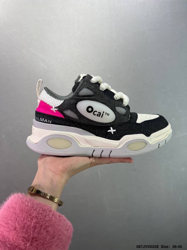 公司级国潮新品 Ocai 复古鞋 Ocaiproduct面包鞋 时尚休闲男女士运动板鞋 加肥加大的 面包鞋 凭借丑萌却极具个性和辨识度的外观，正在火速升温！ 这