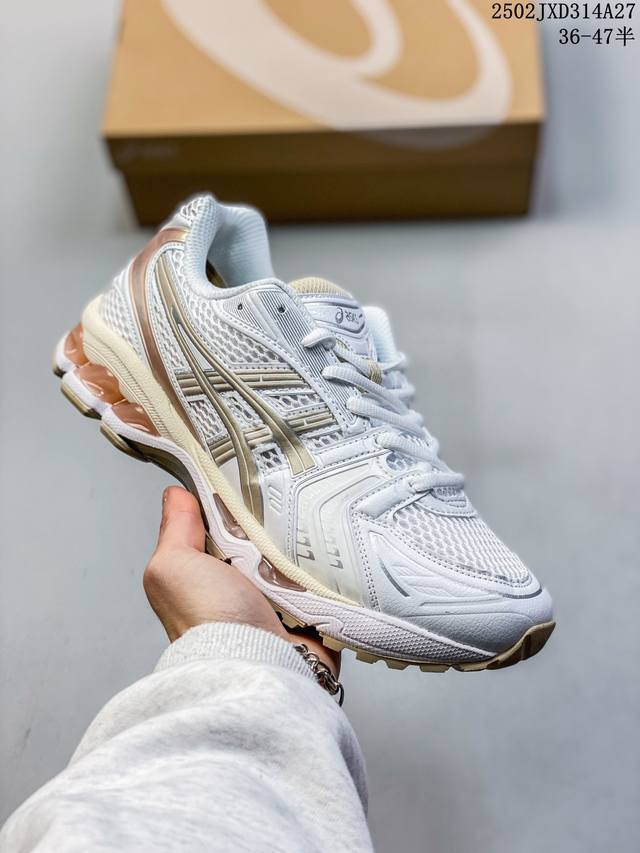Asics 亚瑟士 男女鞋真标半码制，升级原楦原纸版开发版型，采用环保太空合成革配合透气网眼布鞋面材质，中底3D可视Gel缓震胶效果，升级Eva全新缓震中底部位