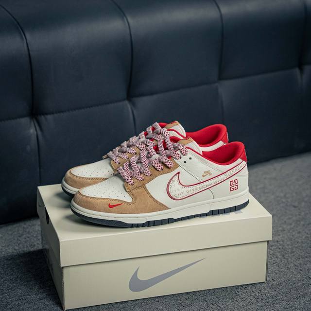 核心私 Nike Dunk 全套原楦原模倾力打造完美版型 独家原厂航空铝磨具打磨大底 鞋头坡度极致还原 无解鞋型 原盒原配 圈内天花板工艺 原厂冲刀 超高清洁度