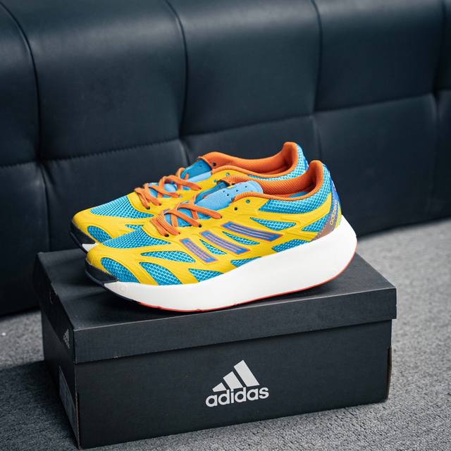 核心私 Adidas Adizero Aruku 轻盈跑鞋 耐磨减震专业跑步鞋 冲向目标，一路向前，不断挑战和突破自我 无论是平时训练还是马拉松，让这款Adid