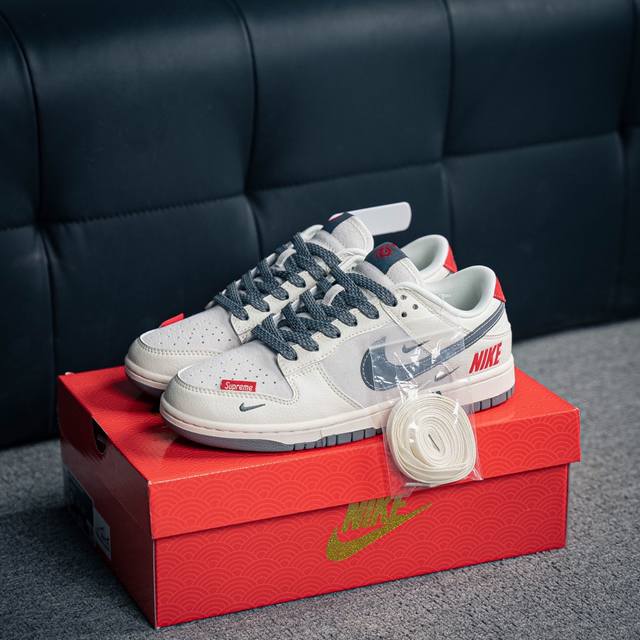 核心私 Nike Dunk 全套原楦原模倾力打造完美版型 独家原厂航空铝磨具打磨大底 鞋头坡度极致还原 无解鞋型 原盒原配 圈内天花板工艺 原厂冲刀 超高清洁度