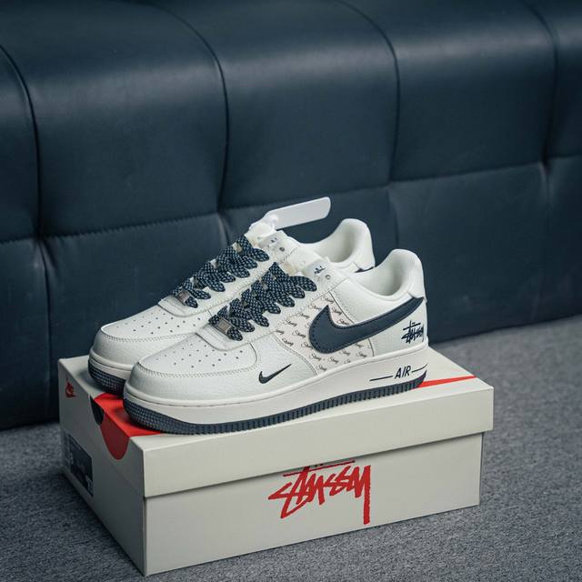 核心私 Air Force 1 原装级别 原楦头原纸板 打造纯正空军版型专注外贸渠道 全掌内置蜂窝气垫 原盒配件 原厂中底钢印、拉帮完美 货号：Xz3328 5