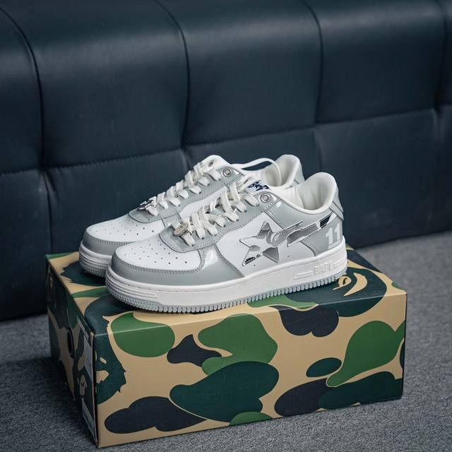 核心私 A Bathing Ape 安逸猿 男女运动鞋复古板鞋 升级原楦原纸版数据开发，采用超软皮革鞋面材质，内置全掌Air Sole气垫 定制联乘，日本里原宿