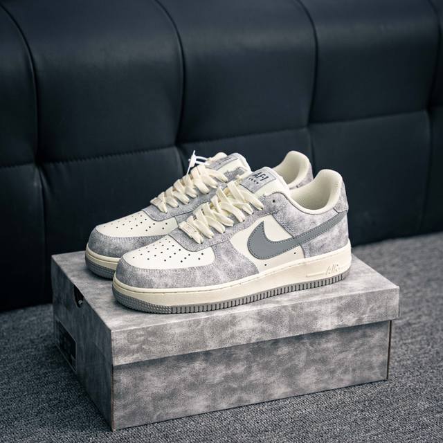 核心私 Air Force 1 原装级别 原楦头原纸板 打造纯正空军版型专注外贸渠道 全掌内置蜂窝气垫 原盒配件 原厂中底钢印、拉帮完美 货号：Bl5866 9