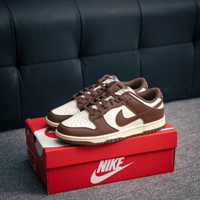 核心私 Nike Dunk 全套原楦原模倾力打造完美版型 独家原厂航空铝磨具打磨大底 鞋头坡度极致还原 无解鞋型 原盒原配 圈内天花板工艺 原厂冲刀 超高清洁度