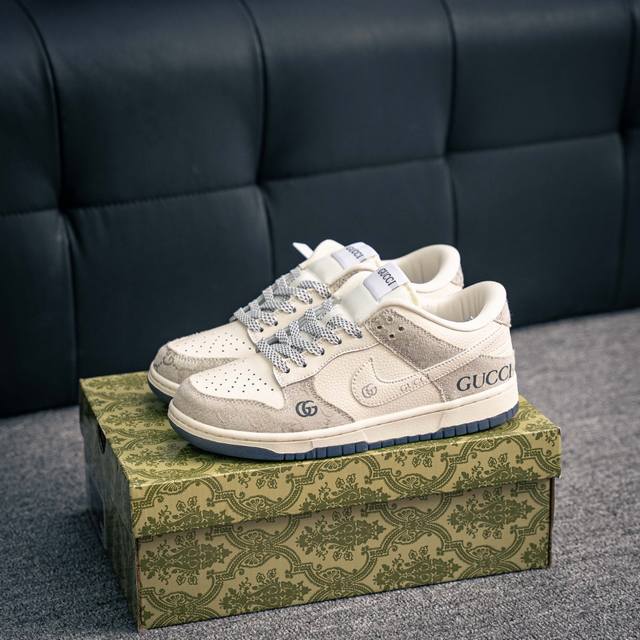 核心私 Nike Dunk 全套原楦原模倾力打造完美版型 独家原厂航空铝磨具打磨大底 鞋头坡度极致还原 无解鞋型 原盒原配 圈内天花板工艺 原厂冲刀 超高清洁度
