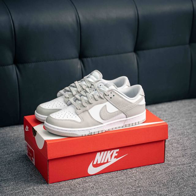 N版 核心私 Nike Dunk 全套原楦原模倾力打造完美版型 独家原厂航空铝磨具打磨大底 鞋头坡度极致还原 无解鞋型 原盒原配 圈内天花板工艺 原厂冲刀 超高