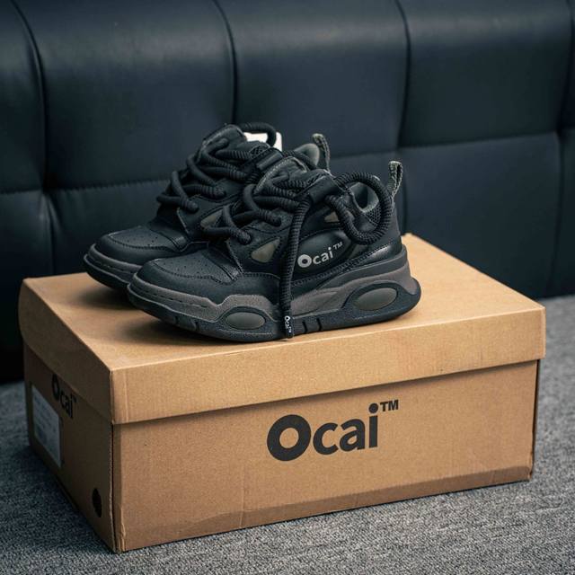 核心私 国潮新品 Ocai 复古鞋 Ocaiproduct面包鞋 时尚休闲男女士运动板鞋 加肥加大的 面包鞋 凭借丑萌却极具个性和辨识度的外观，正在火速升温！
