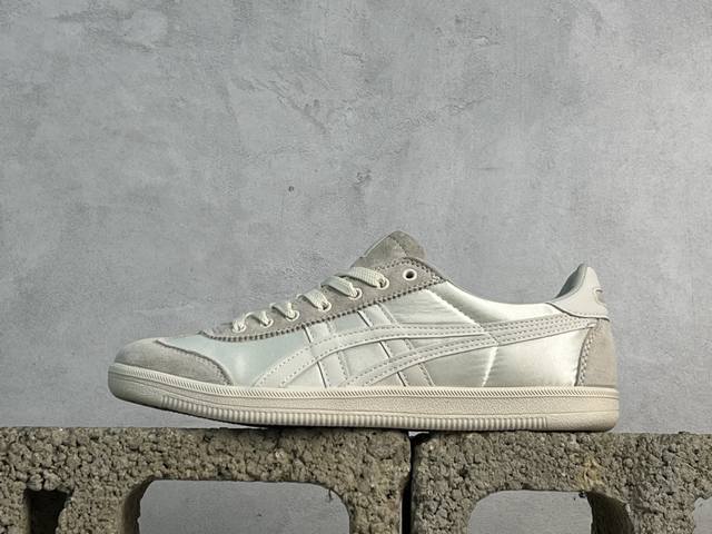 放店私 鬼冢虎 Onitsuka Tiger Tokuten 得分系列低帮复古德训风休闲运动板鞋 #采用软质荔枝纹牛剖皮革鞋面材质 #外置耐磨耐弯折Rb大底 尺
