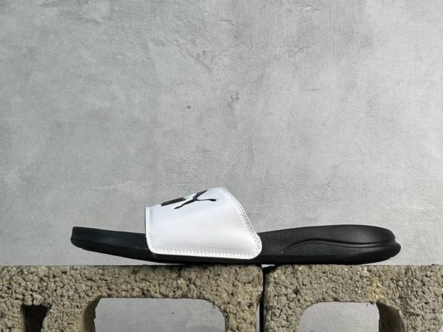 放店私 Puma Popcat 20 Split 潮流运动 橡胶底 防滑一字拖鞋 男女同款 黑白 货号：372209-01 尺码：3636.537.5 38 3