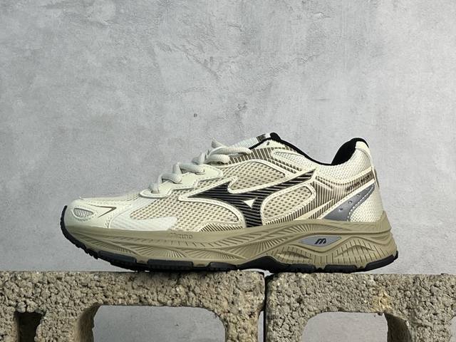 放店私 Mizuno 美津浓 Sportstyle Speed 复古时尚休闲舒适减震运动跑步鞋 美津浓Wave机械缓震 可以说是机械缓震跑鞋科技的翘楚 有着非凡