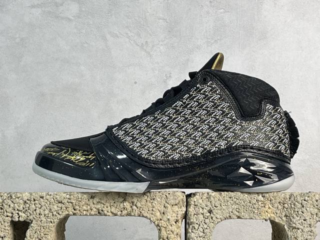 放店私 Air Jordan 23 Aj23 乔23 简版中帮复古休闲运动文化篮球鞋 853336-023 #采用翻毛皮组合牛津布鞋面材质 内嵌缜密定位拉帮及注