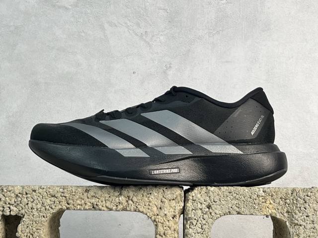 外贸版 放店私 Ad Adizero Evo Sl Jp7147 阿迪超轻透气缓震跑鞋 #以令人难以置信的138克重量，刷新了跑鞋轻量化的记录，阿迪在材料科学和