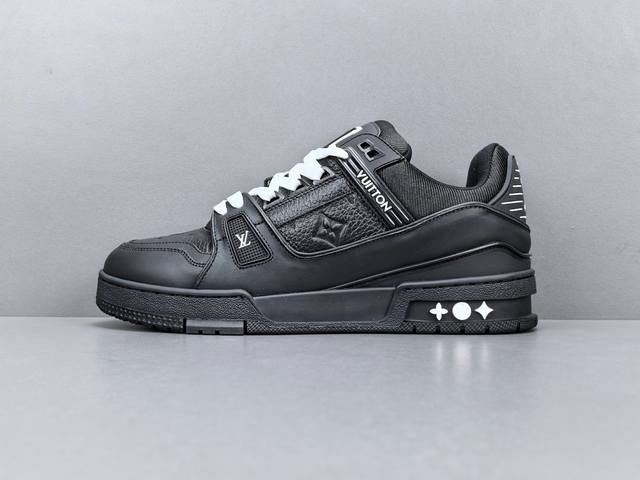 渠道优势 ！ 广州版 驴牌 Lv Trainer 情侣限定系列 休闲 低帮 时尚板鞋 尺码 35 36 37 38 39 40 41 42 43 44 45 男