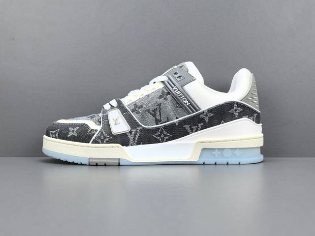 渠道优势 ！ 广州版 驴牌 Lv Trainer 情侣限定系列 休闲 低帮 时尚板鞋 尺码 35 36 37 38 39 40 41 42 43 44 45 男